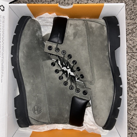 Brand new never worn before - Picture 1 of 1